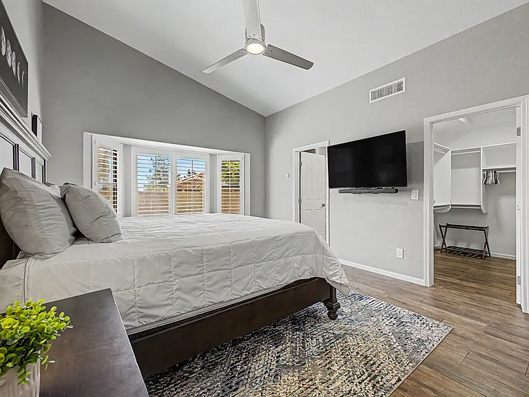 7243 W Morrow Dr — Photo 9