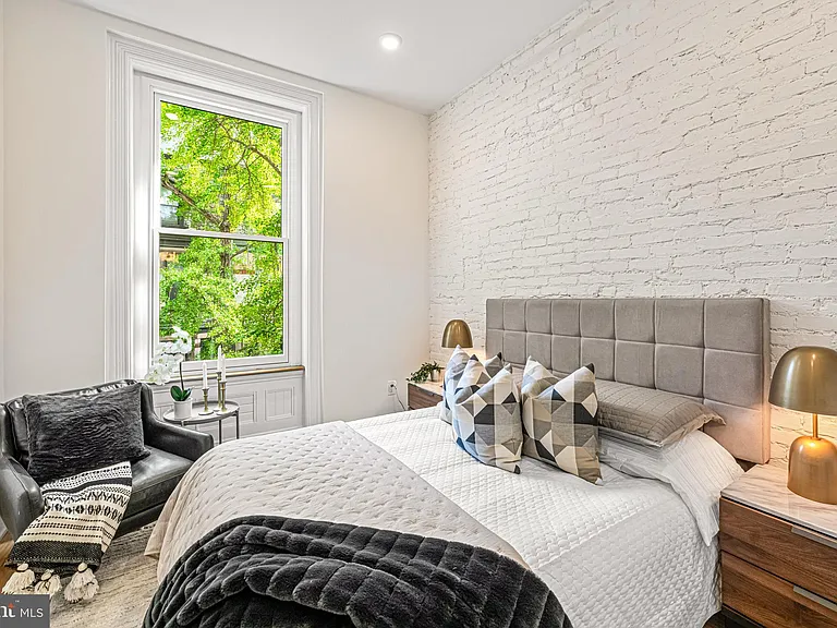 2319 Delancey Pl #3F — Photo 4