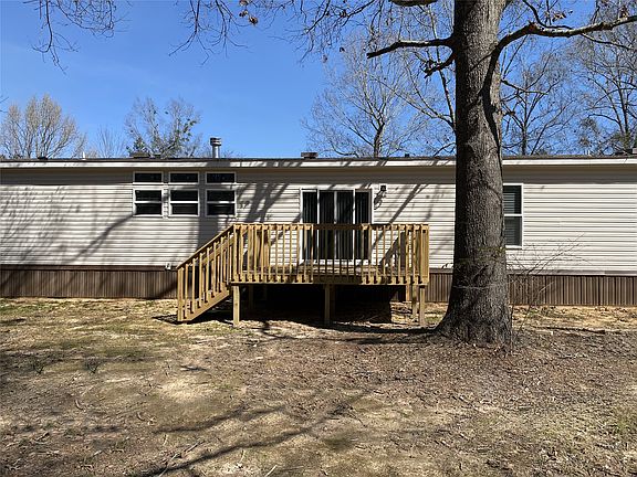 4th image of 266 Dear Park Rd