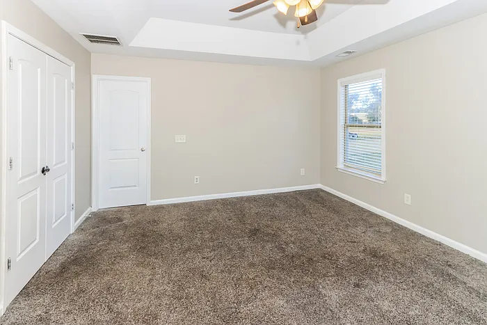 209 McEwen Ct — Photo 14