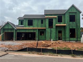 2925 Sandstone Rdg, Edmond, OK 73034