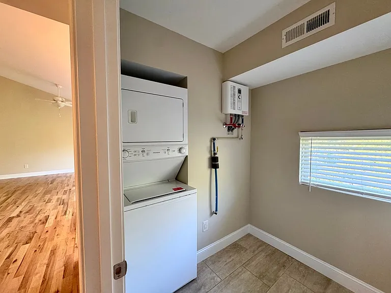 106 S Anderson St #A303 — Photo 6