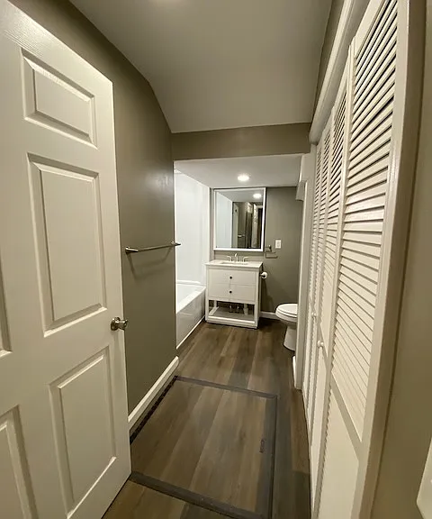 Main Bathroom & Washer/Dryer Closet