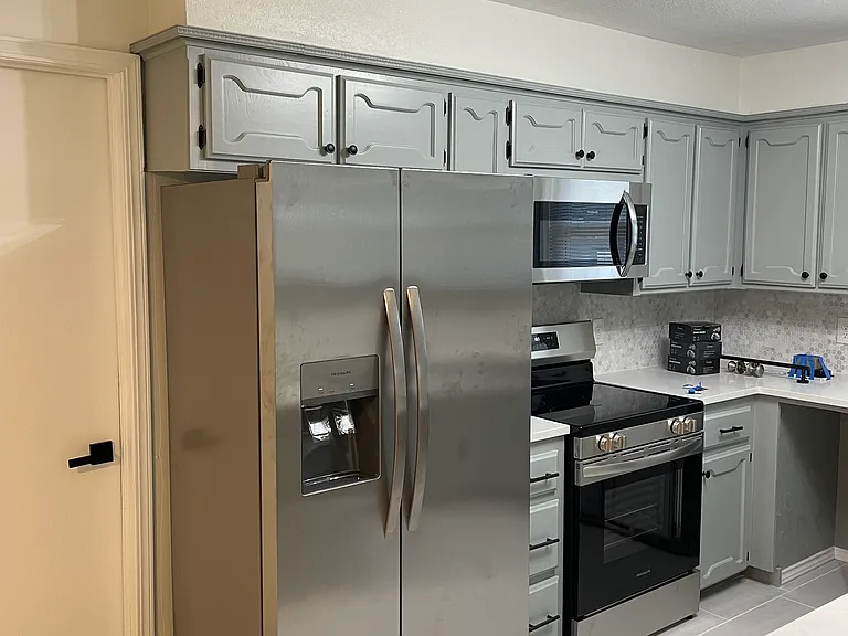 1715 Lancaster Cir — Photo 5