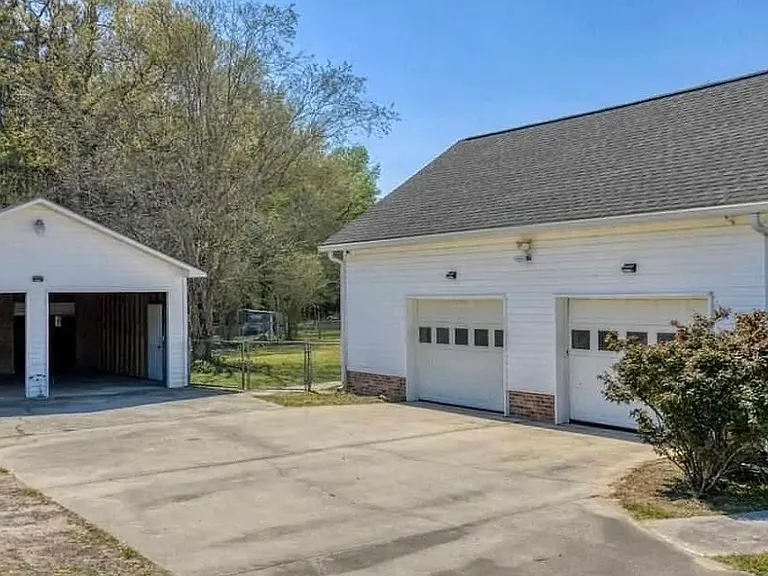1032 Lynch Rd — Photo 13