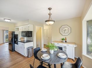 9100 61 1/2 Ave N, New Hope, MN 55428