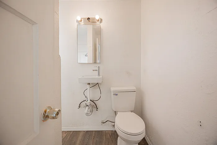 2537 E Willetta St #1 — Photo 12