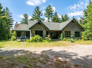 13 Cavanaugh Ln, Keene, NY 12942