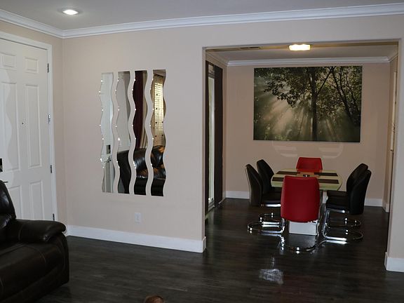 4th image of 8432 Insignia Ave Unit 101