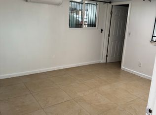 1232 Hala Dr, Honolulu, HI 96817