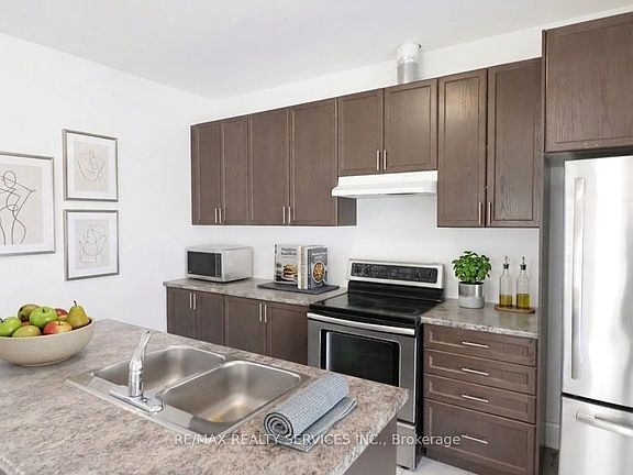 4th image of 71 Sunset Way