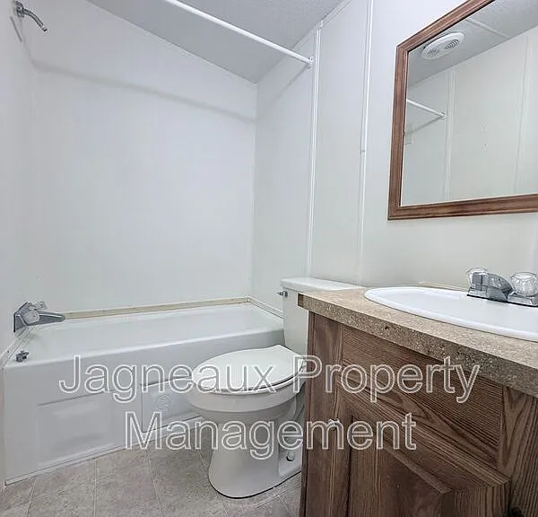 840 Sim Portie Rd — Photo 2
