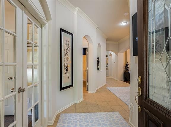 4th image of 2030 Heather Glen Dr