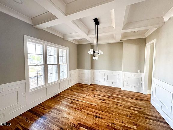 3rd image of 2905 Frances Marie Ln