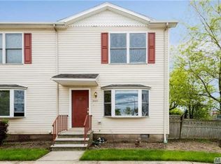 3989 Long Beach Rd, Island Park, NY 11558