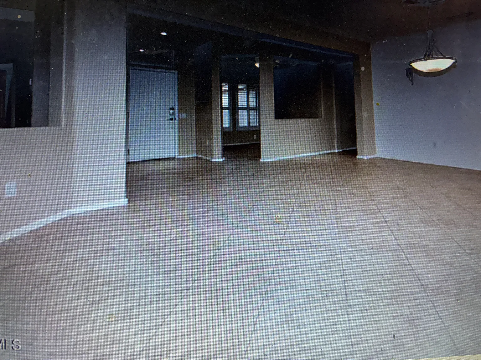2 bed, 2035 sqft, $2,500 — Photo 4