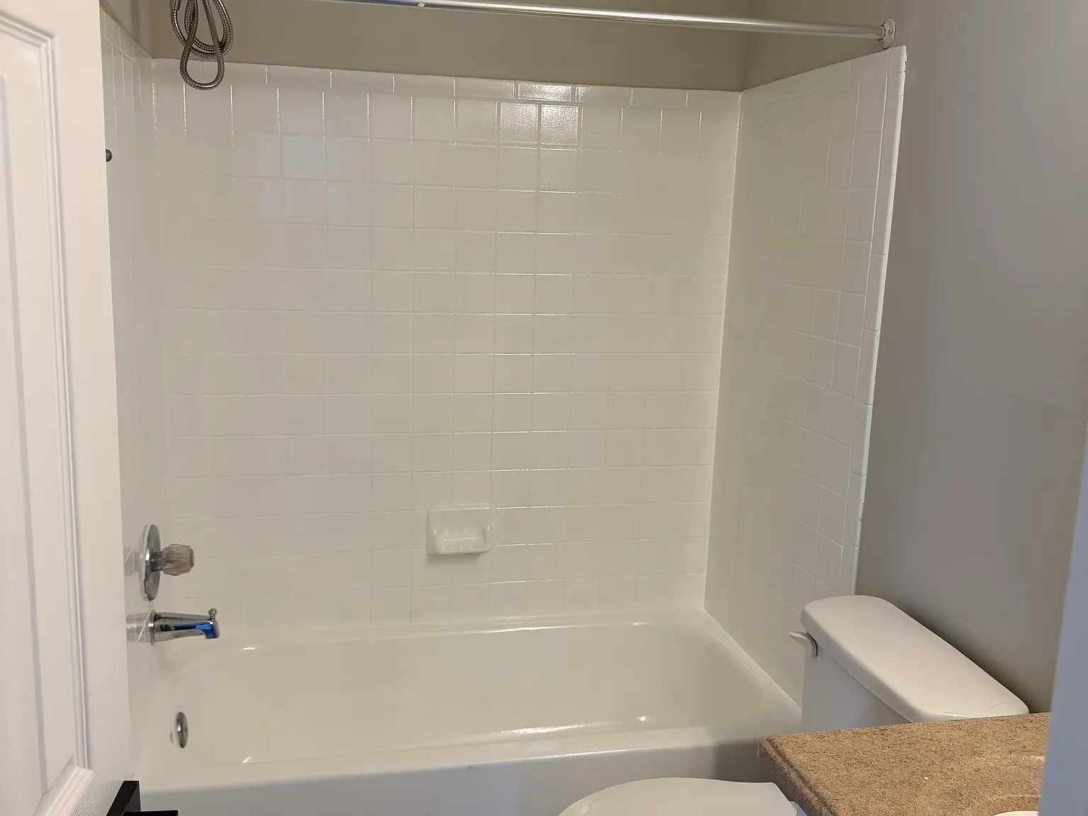 4 bed, 1332 sqft, $3,200 — Photo 2