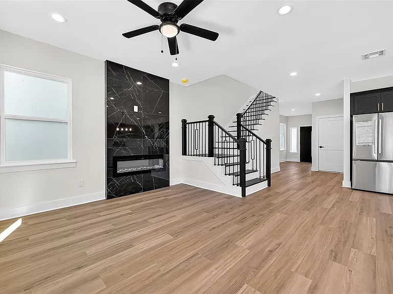 12315 New Jordan Ln — Photo 12
