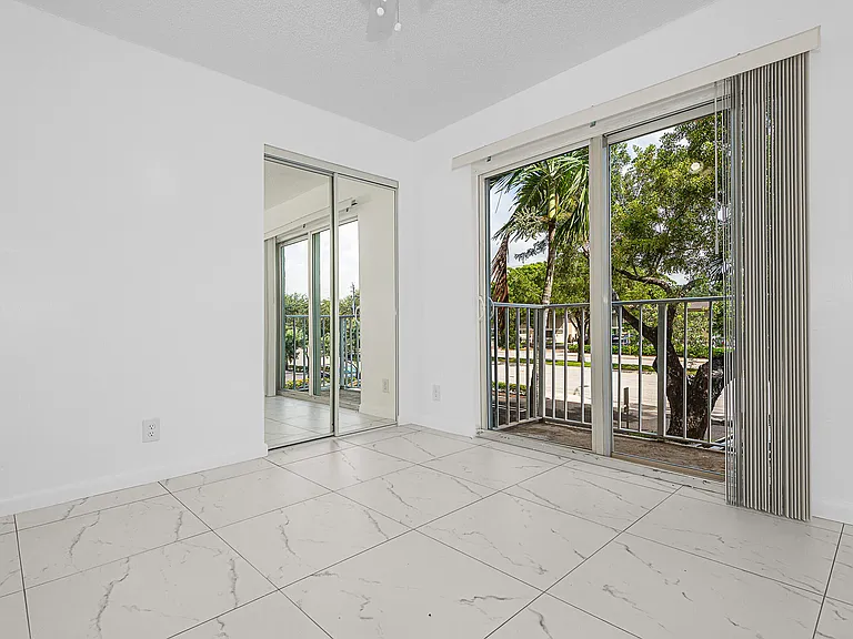 8706 W Sample Rd #4 — Photo 9