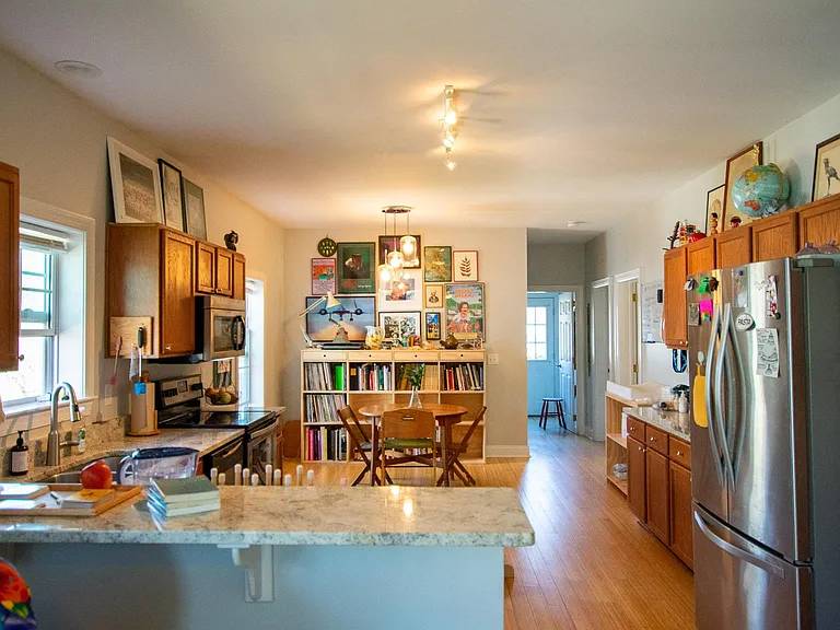 24 Nevada Ave — Photo 11