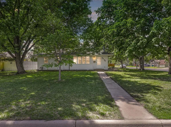 6743 Regent Ave N, Brooklyn Center, MN 55429