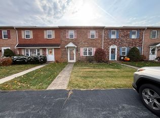 2004 Hale Ct, Wyomissing, PA 19610