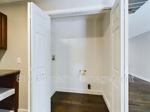 5th image of 11222 Donnelly Ave