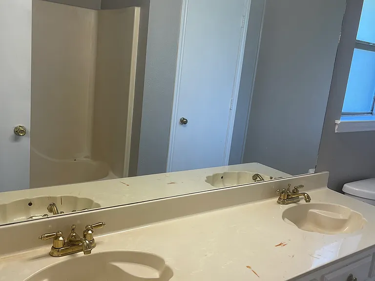 713 Meadowdale Dr — Photo 7