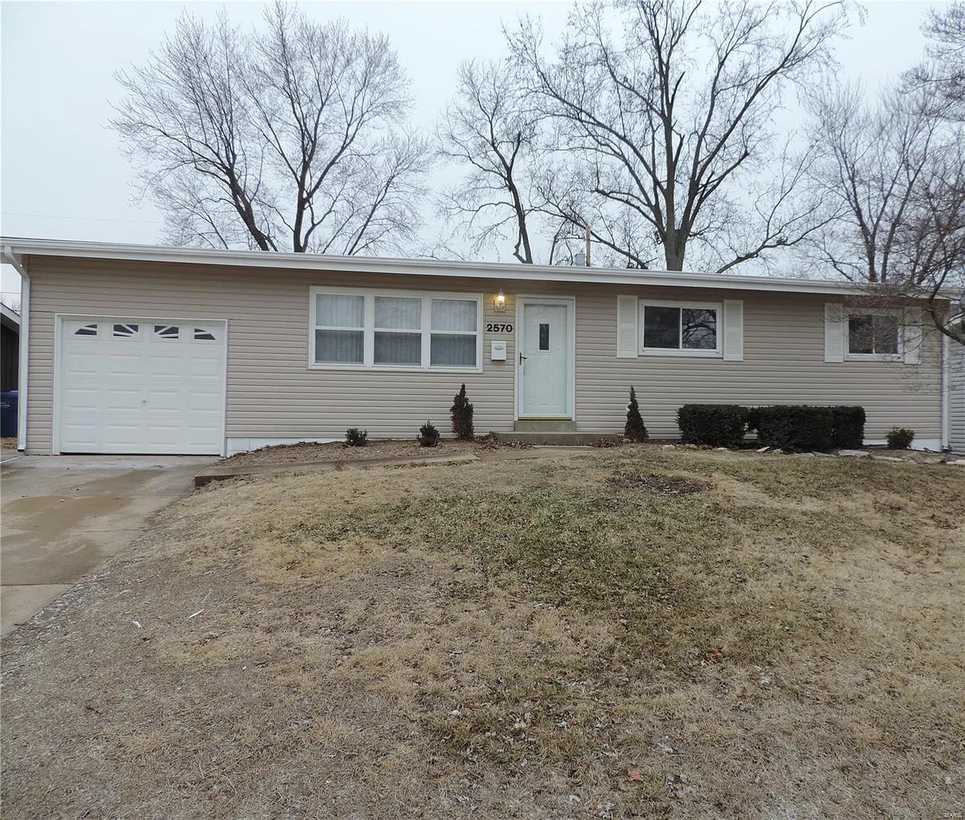 2570 Dove Dr photo 1