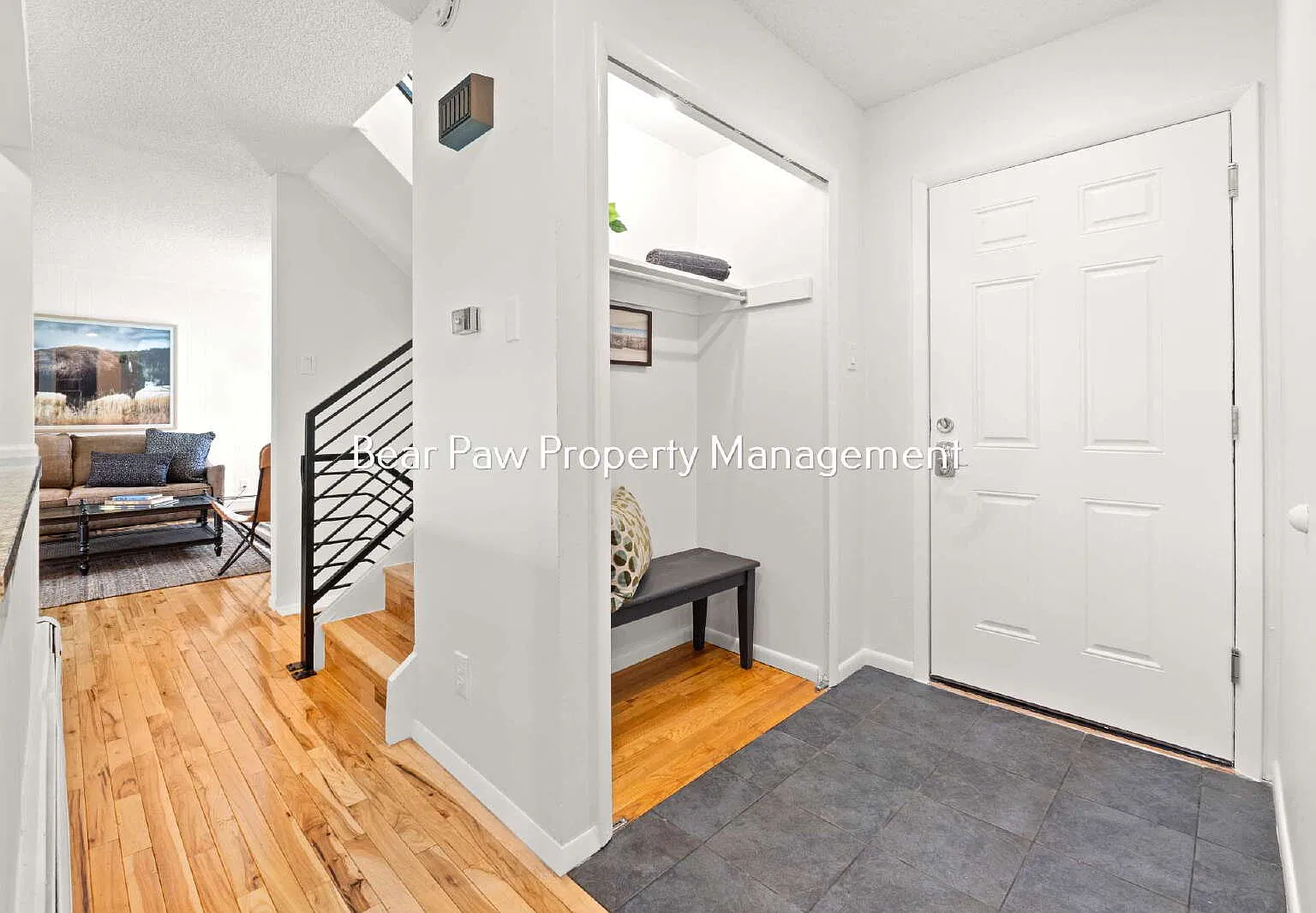 3 bed, 4.0 bath, 2026 sqft, $3,400 — Photo 3