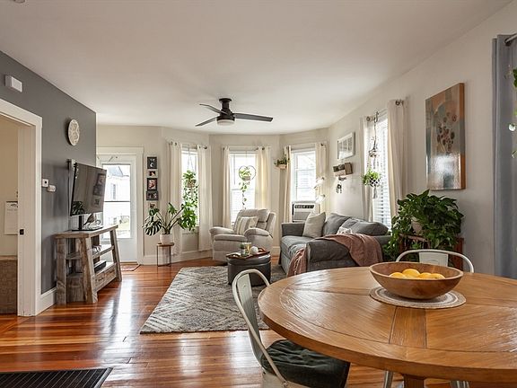 5th image of 44 Slocum St