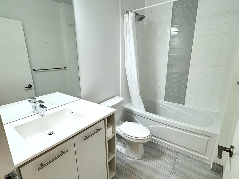 435 Richmond St W #1201 — Photo 18