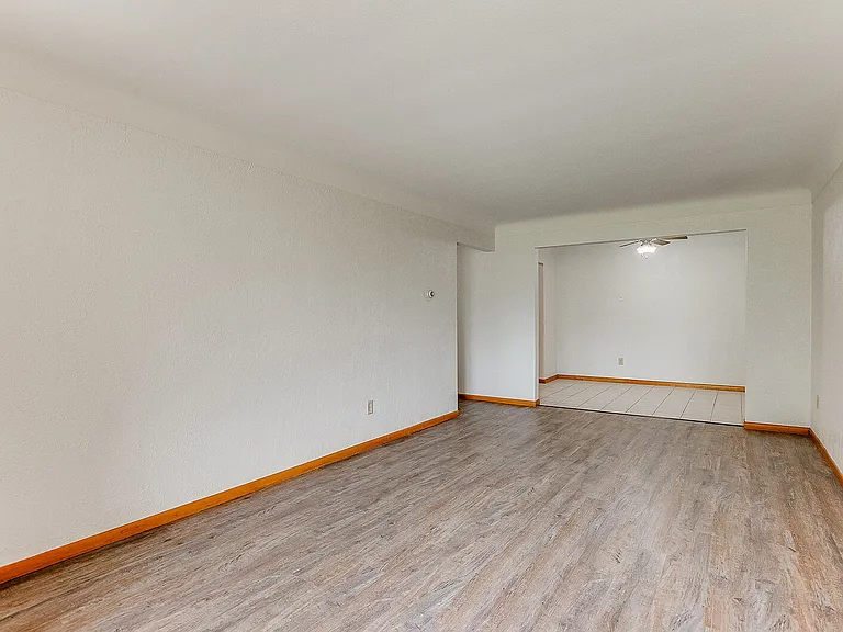 Arden Court Apartments — Photo 14