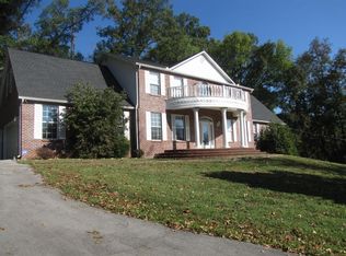 545 Carters Chapel Rd, Lenoir City, TN 37771