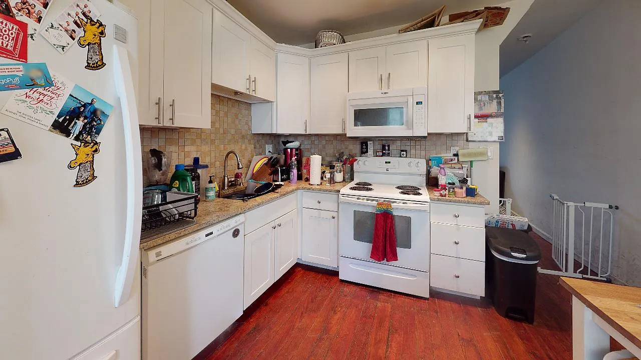 3054 Chatham St — Photo 1