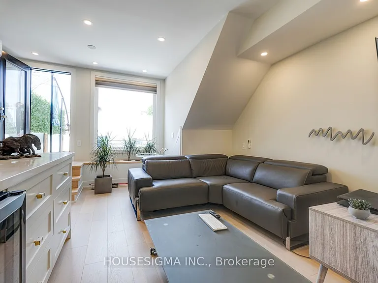 274 Roxton Rd #MAIN — Photo 34