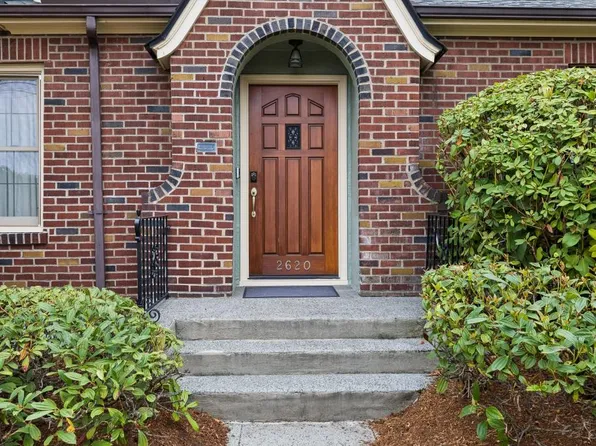 2620 Queen Anne Ave N, Seattle, WA 98109
