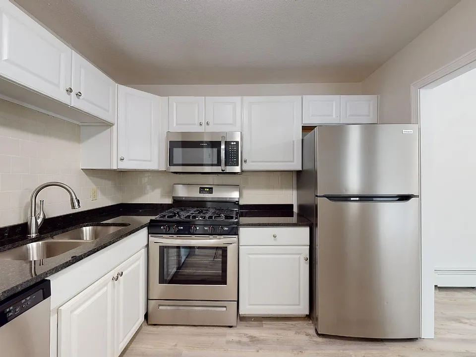 Lofts and Townhomes at International