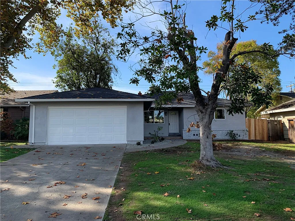 2568 Ribier Way photo 1