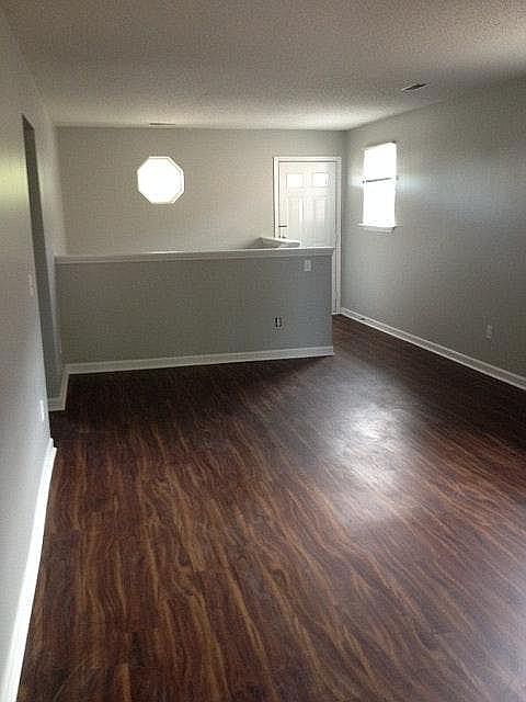Large open living/dining rm