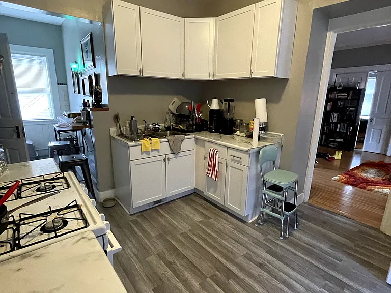 2317 E Park Pl — Photo 8