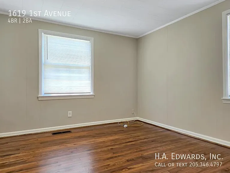 1619 1st Ave — Photo 12