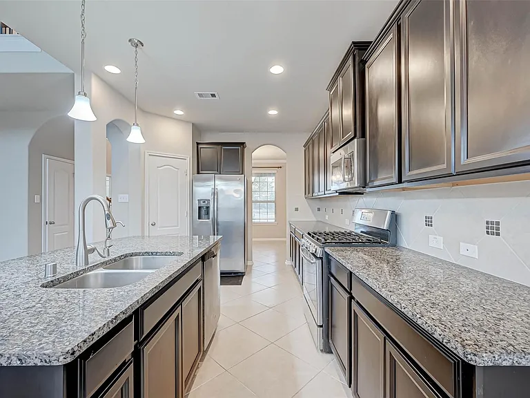 2111 Post Oak Ct — Photo 14