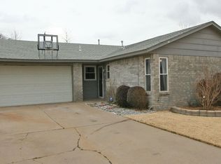 2520 Stone Glen Dr, El Reno, OK 73036