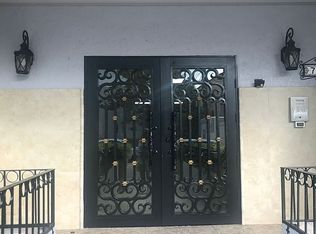 777 SW 9th Ave APT 401, Miami, FL 33130