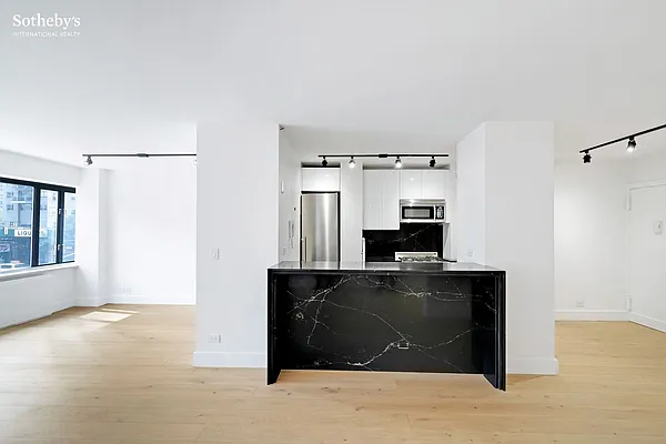 Rented by Sotheby's International Realty | media 5