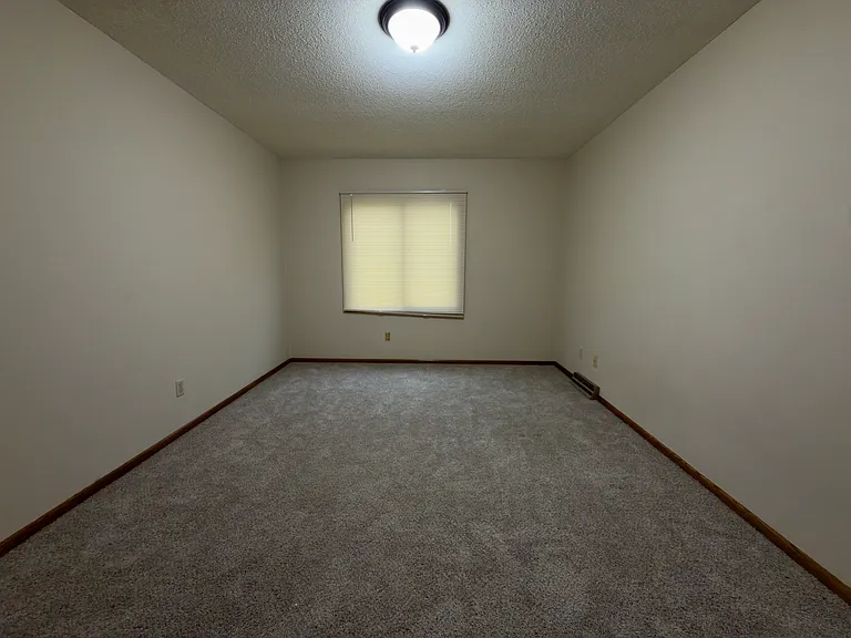9487 Monroe St NE — Photo 7