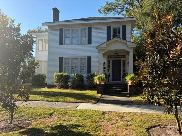 123 W 55th St, Savannah, GA 31405