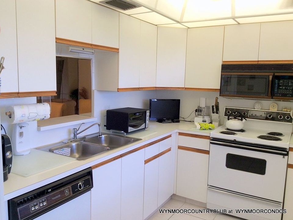 1st image of 1804 Eleuthera Pt APT M4