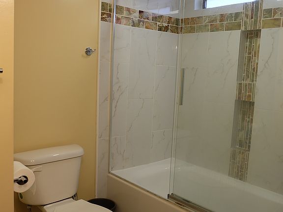 Bath tile/granite